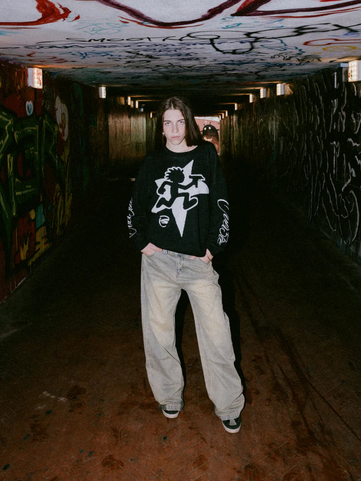 OVER5IZE "uzi" SWEATER BLACK